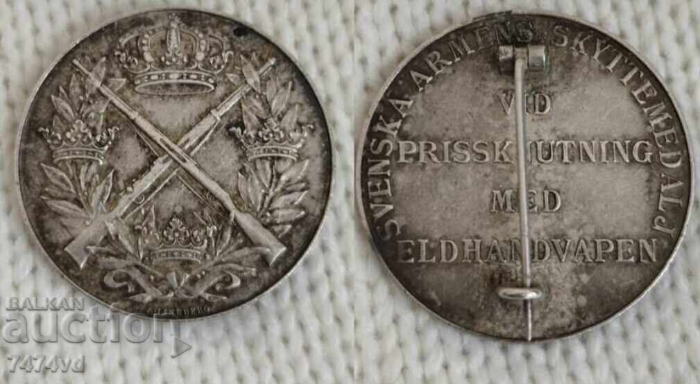 MARE COLECȚIE DE ORDIN ȘI MEDALII DE ARGINT cu preț € 500.00 | 977.92 BGN