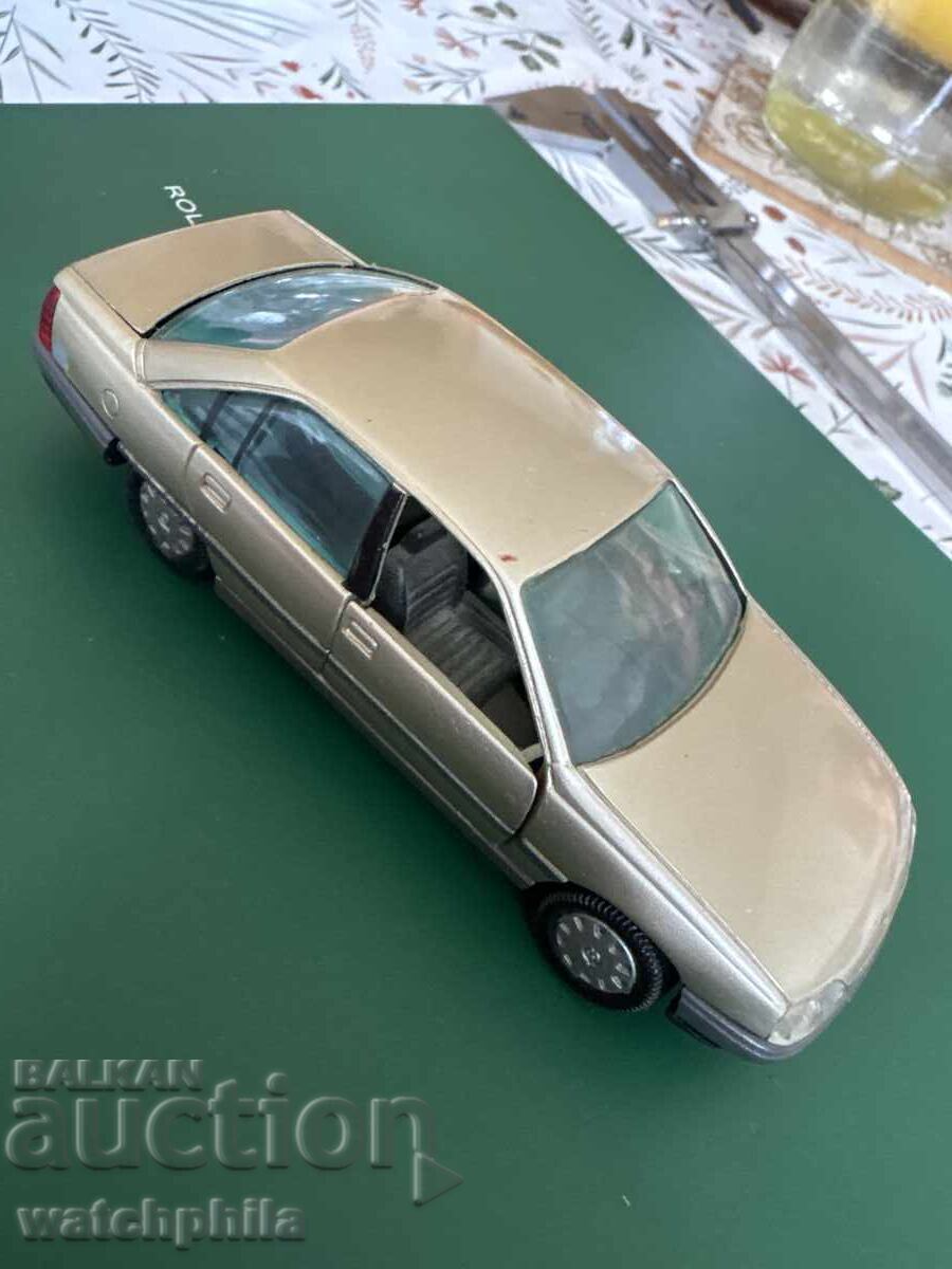 Gama Opel Omega Рядка колекционерска количка. Germany Gama Opel Omega Рядка колекционерска количка. Germany