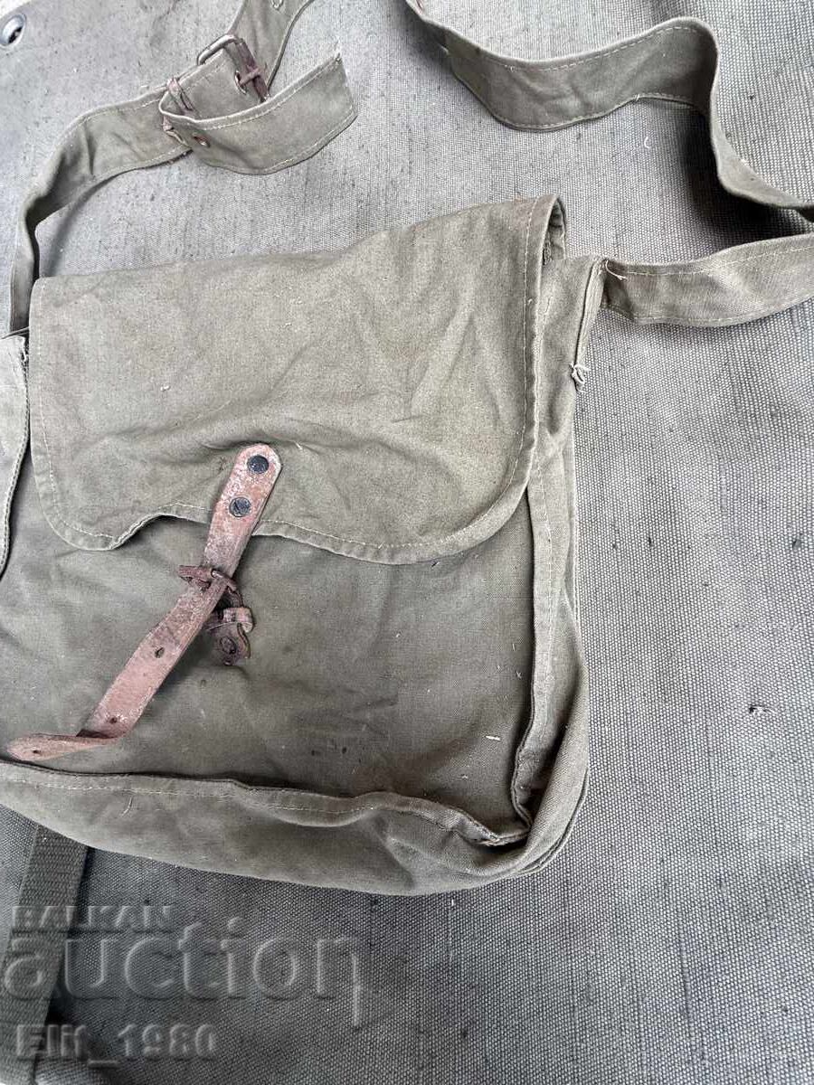 Δημοπρασία Βασιλική στρατιωτική τσάντα για ψωμί (Tsarska voĭnishka sukharna torba) Δημοπρασία Βασιλική στρατιωτική τσάντα για ψωμί (Tsarska voĭnishka sukharna torba)