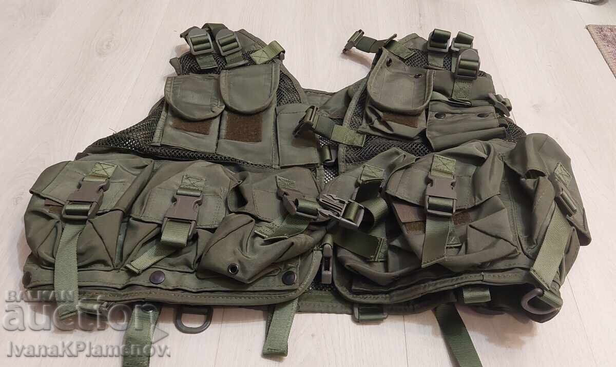 Combat vest military new for connoisseurs with price € 80.00 | 156.47 BGN