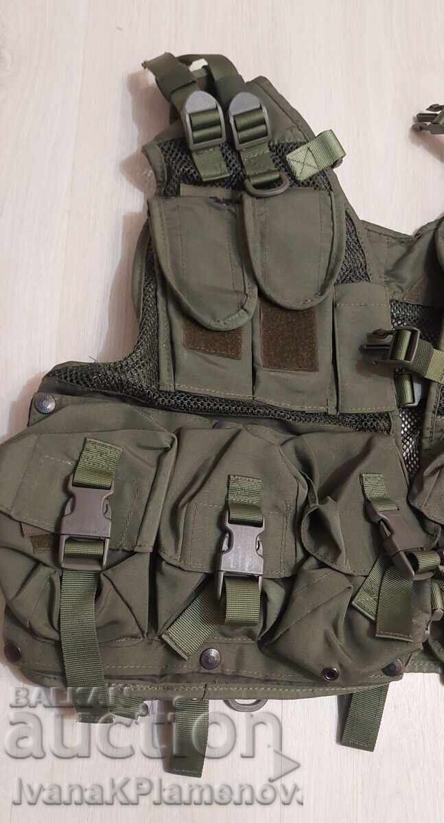 Auction  Combat vest military new for connoisseurs