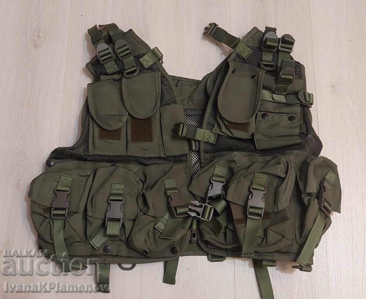 Combat vest military new for connoisseurs