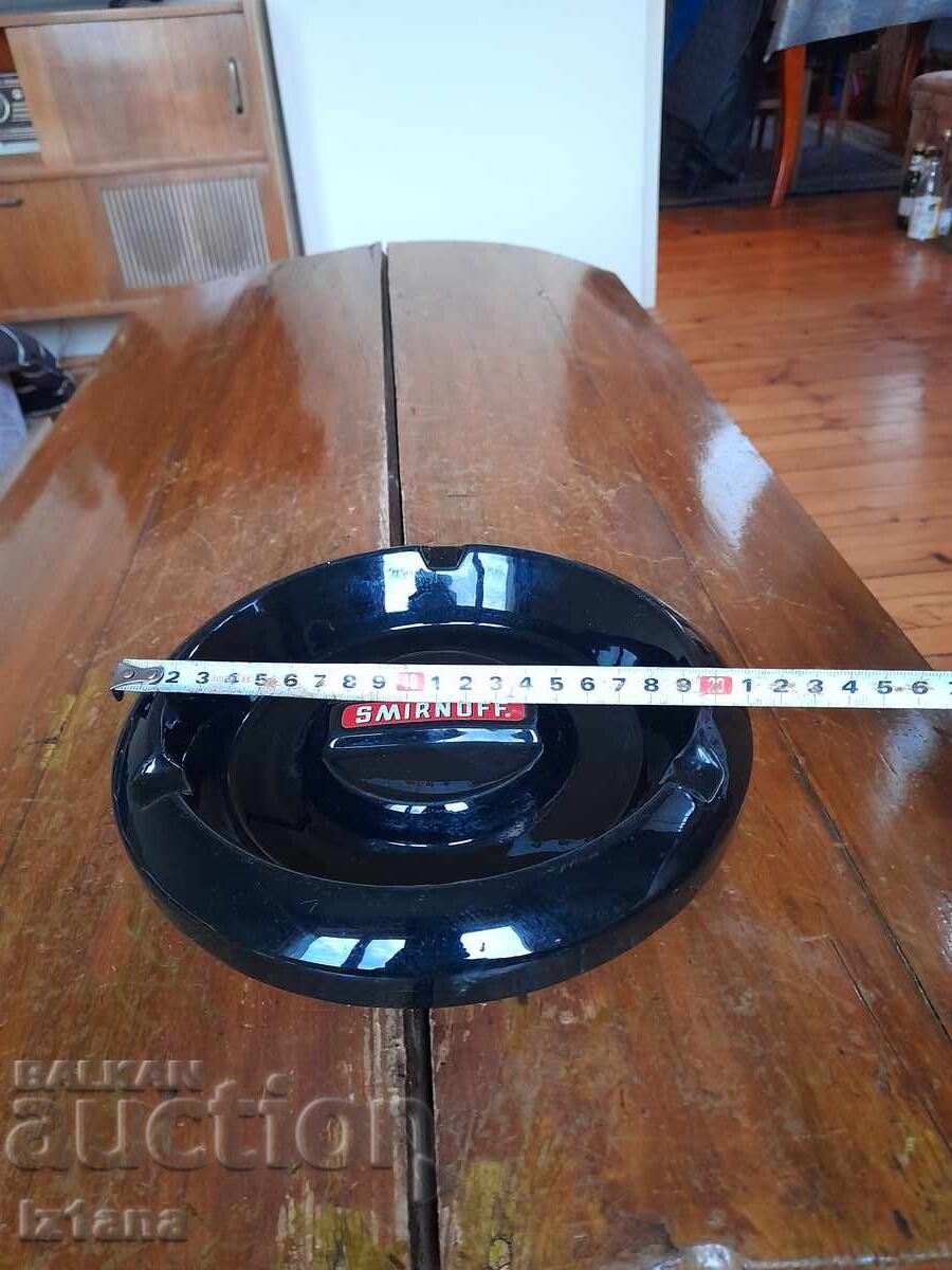 Δημοπρασία Σταχτοδοχείο Smirnoff Δημοπρασία Σταχτοδοχείο Smirnoff