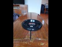 Стар пепелник Smirnoff