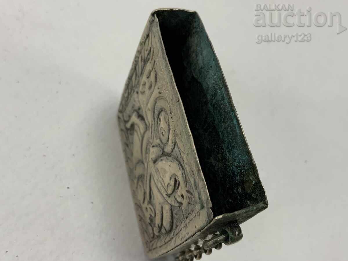 Livrarea Veche icoană bulgărească argintată, bătută manual, secolul al XIX-lea, cutie haiducească