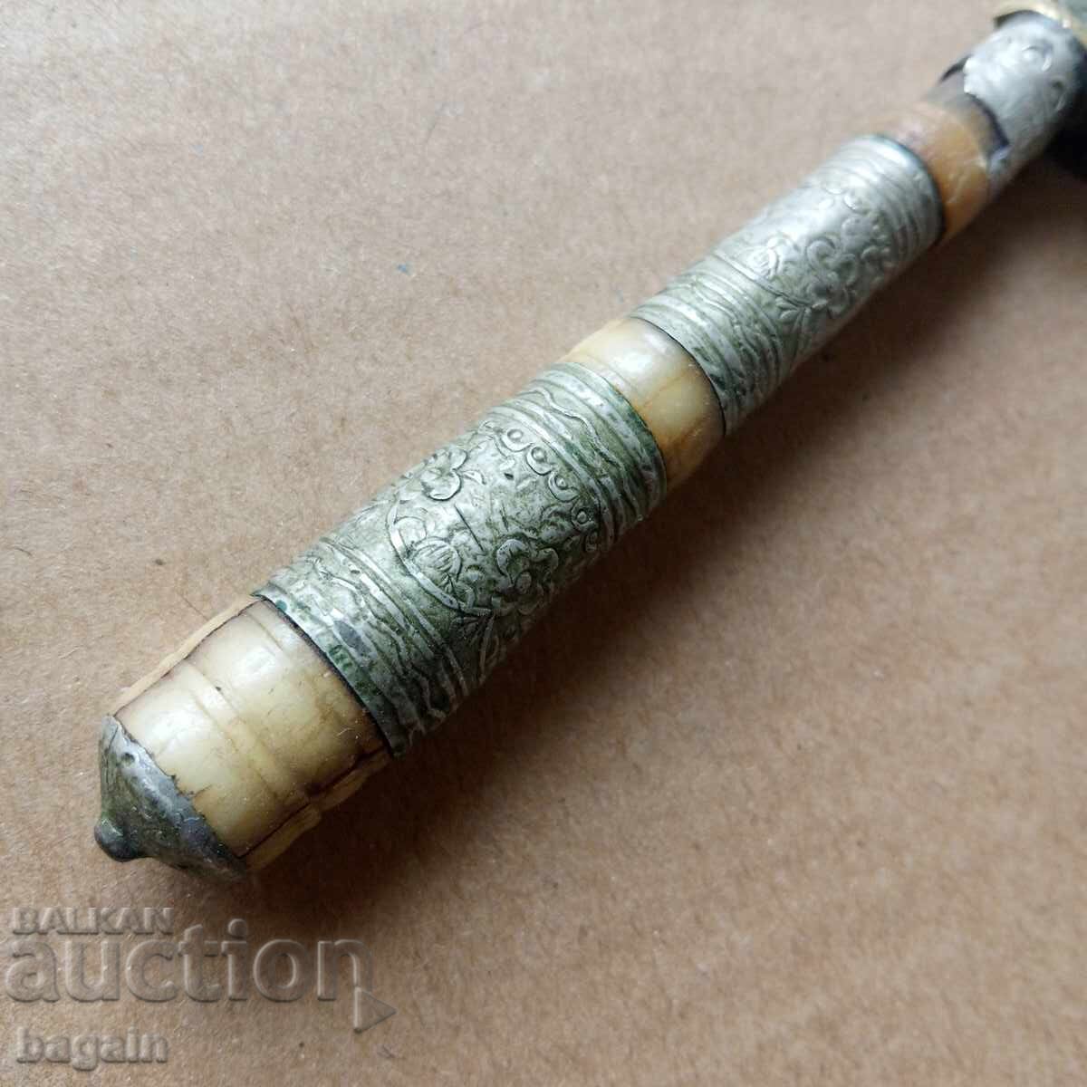 Cuțit, pumnal, iatagan cu preț € 100.00 | 195.58 BGN