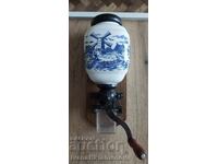Râșniță de cafea de perete retro pentru colecționari