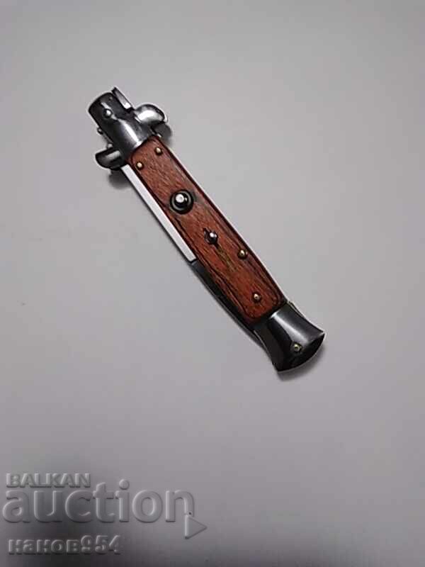 Briceag automat Briceag automat