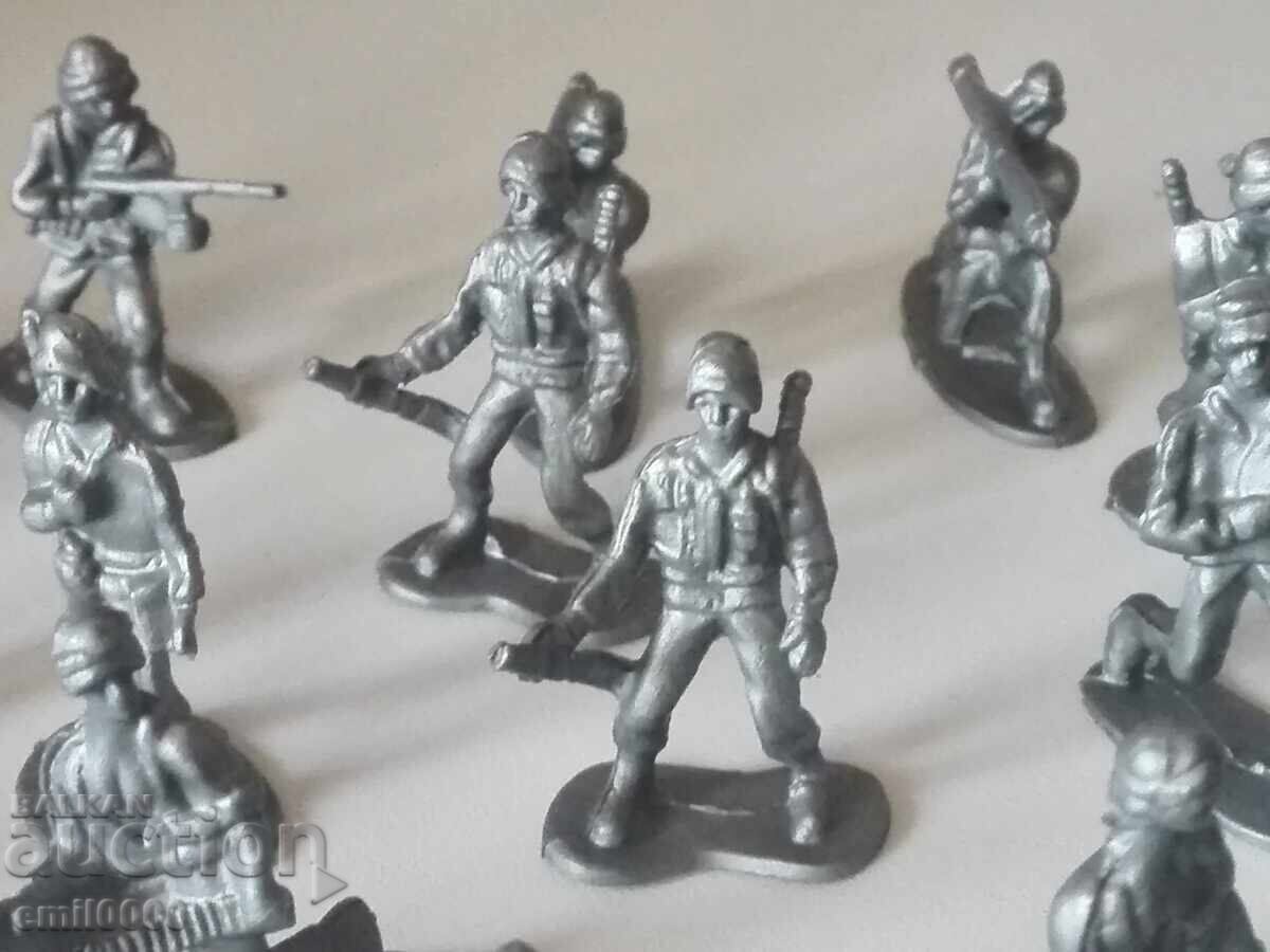 Soldați de plastic - 29 bucăți - 5 Soldați de plastic - 29 bucăți - 5