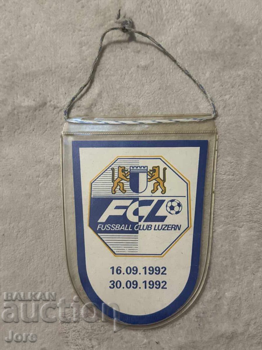 Σημαία Λέφσκι Λουκέρνη με τιμή € 19.00 | 37.16 BGN