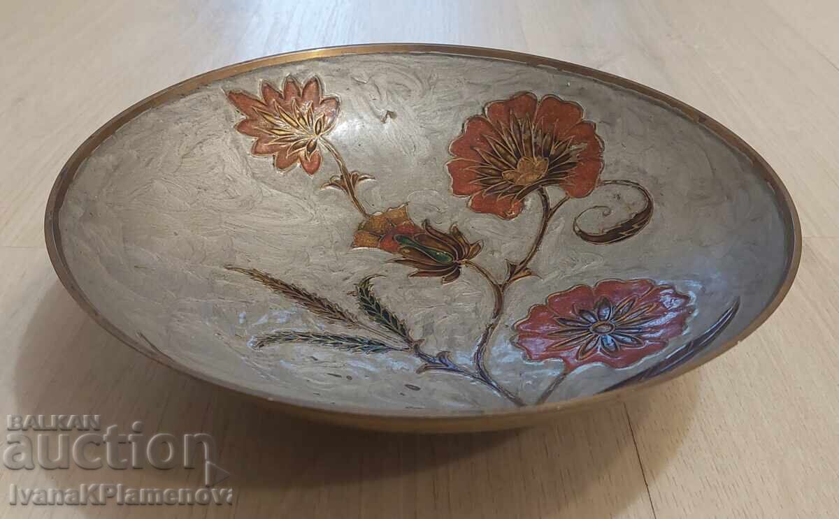 Δημοπρασία Κύπελλο από ορείχαλκο για γνώστες Δημοπρασία Κύπελλο από ορείχαλκο για γνώστες