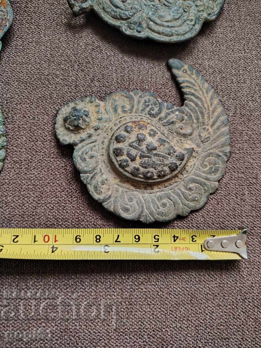 Livrarea Lot de nasturi individuali, mari