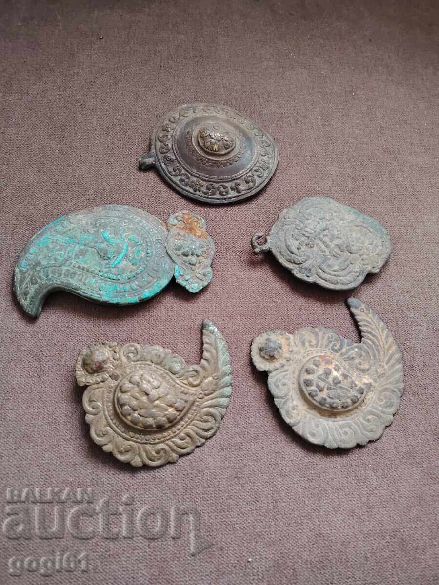 Lot de nasturi individuali, mari