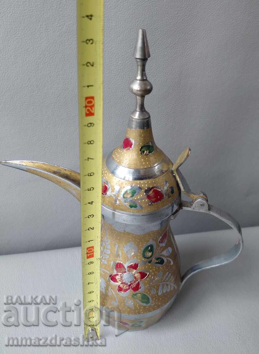 Auction  Arabic tea pot