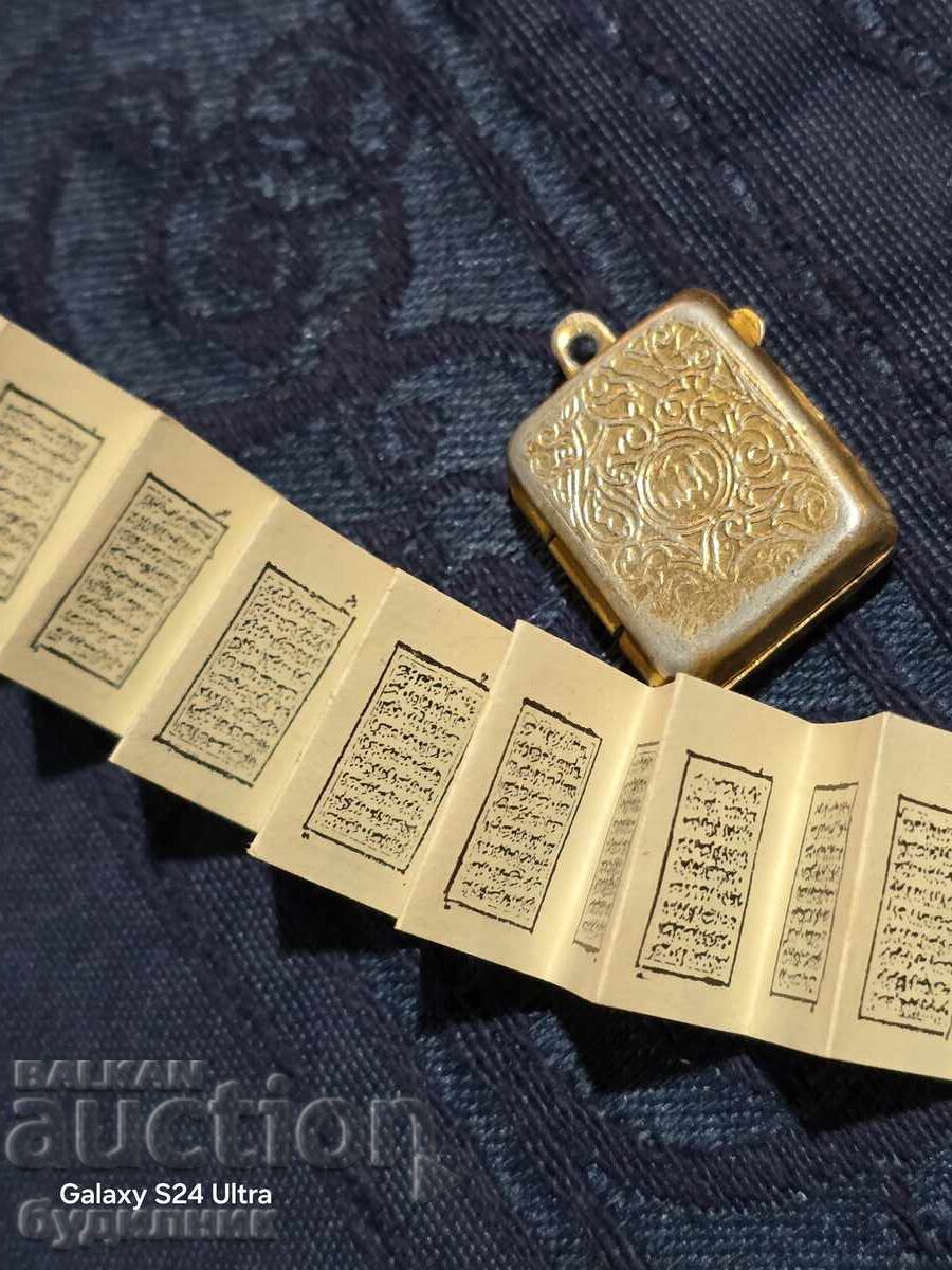 Licitație Mini carte religioasă amuletă. Reducere. BZC. Lansare Licitație Mini carte religioasă amuletă. Reducere. BZC. Lansare