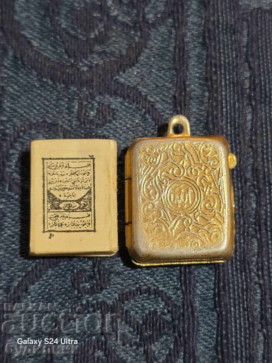 Mini carte religioasă amuletă. Reducere. BZC. Lansare Mini carte religioasă amuletă. Reducere. BZC. Lansare