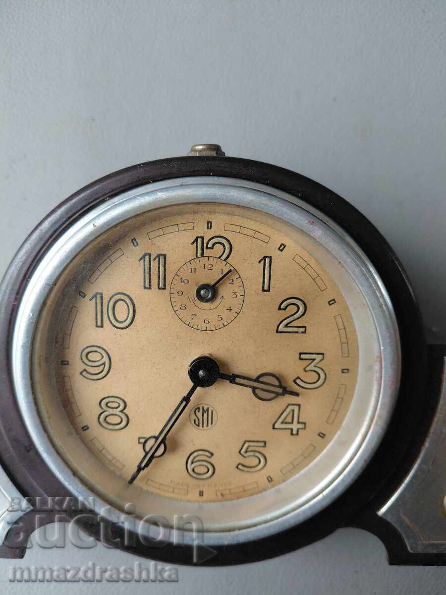 Аукцион Настолен часовник на 100-ина година Аукцион Настолен часовник на 100-ина година