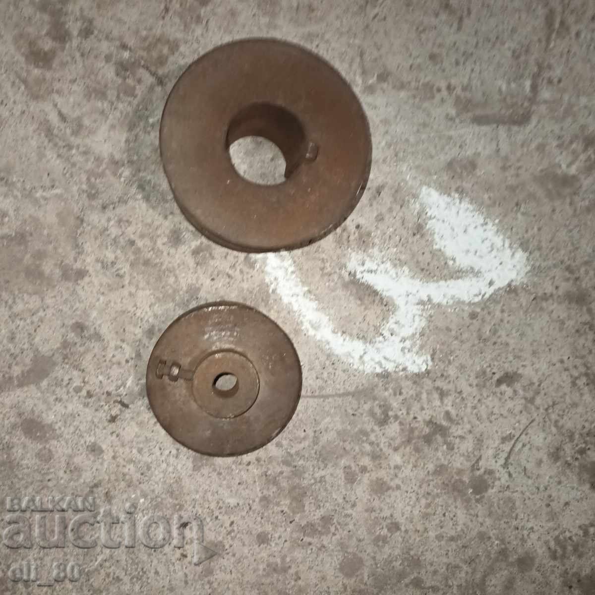 Washers for electric motor with two channels. Lat 2 pieces. No. 3 - 5 Washers for electric motor with two channels. Lat 2 pieces. No. 3 - 5