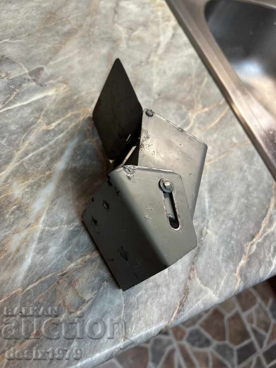 Delivery of BDZ ashtray Delivery of BDZ ashtray