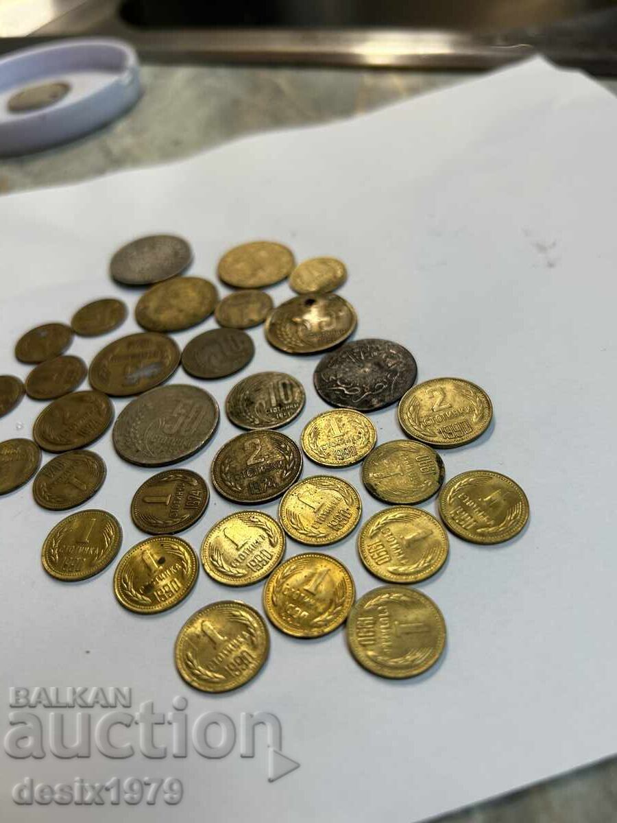 Delivery of Lot of 32 old coins Delivery of Lot of 32 old coins