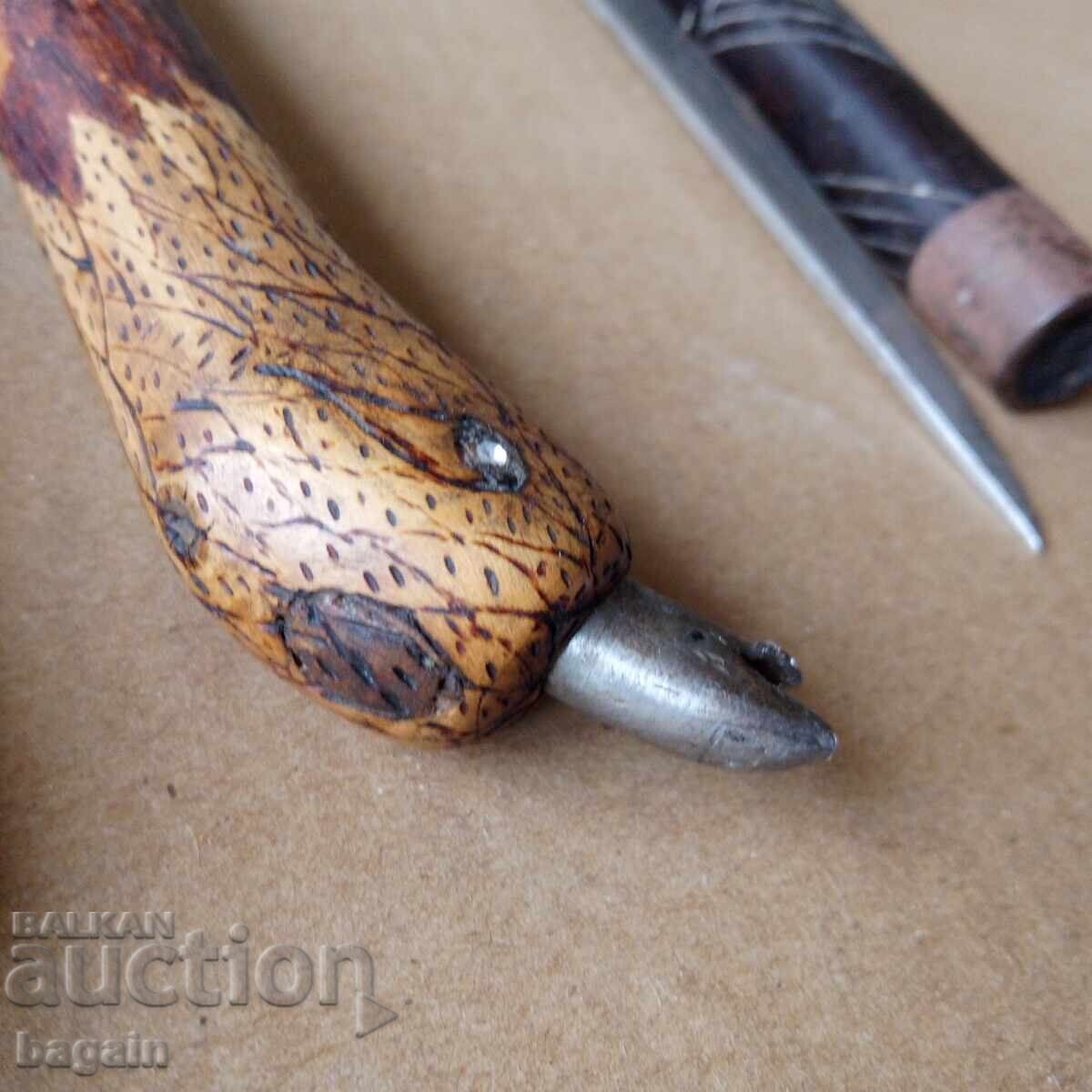 Livrarea Tomahawk, cuțite, pumnal, baston