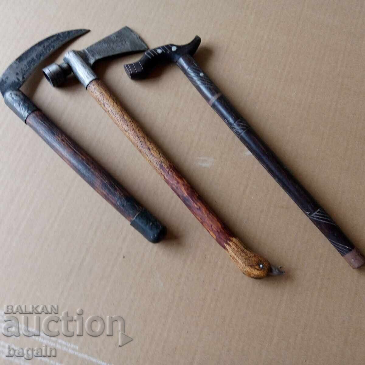 Tomahawk, cuțite, pumnal, baston