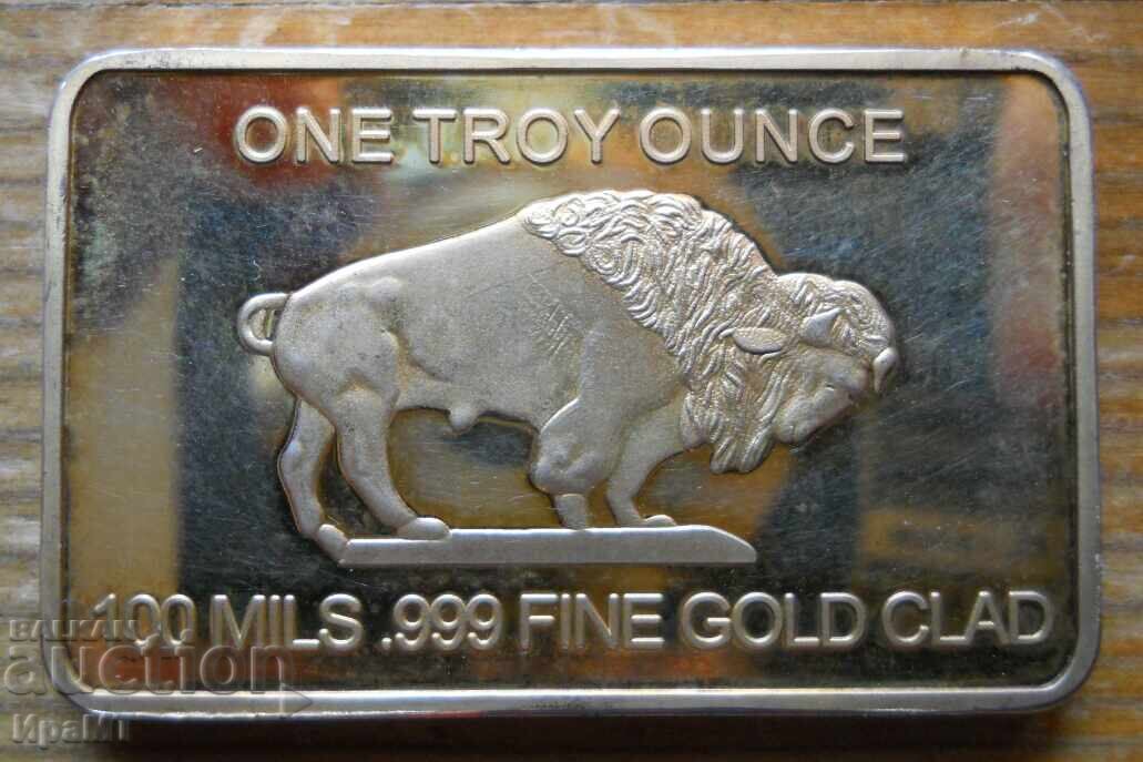 Позлатено сувенирно кюлче с дизайн на американски бизон с цена € 25.00 | 48.90 лв. Позлатено сувенирно кюлче с дизайн на американски бизон с цена € 25.00 | 48.90 лв.