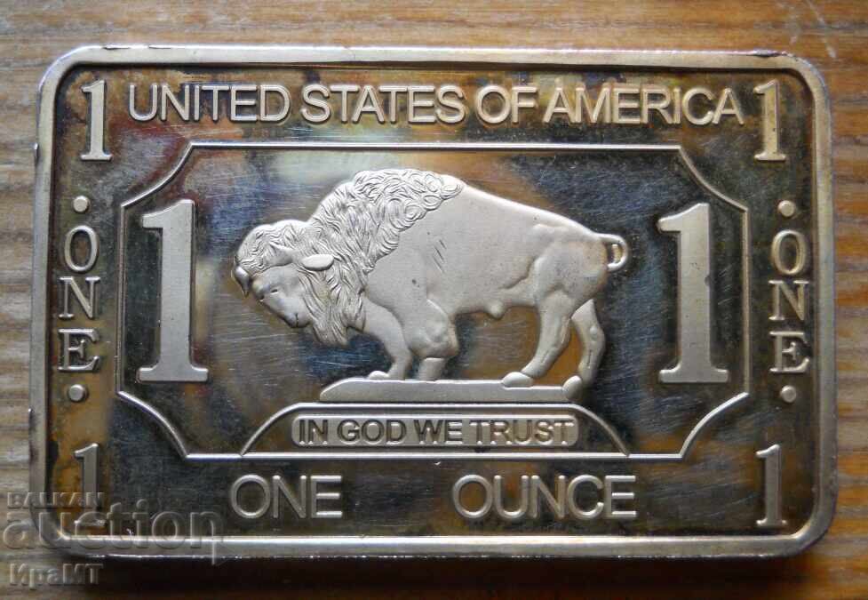 Slivŭr pozlaten suveniren kyulche s dizaĭn na amerikanski bizon
