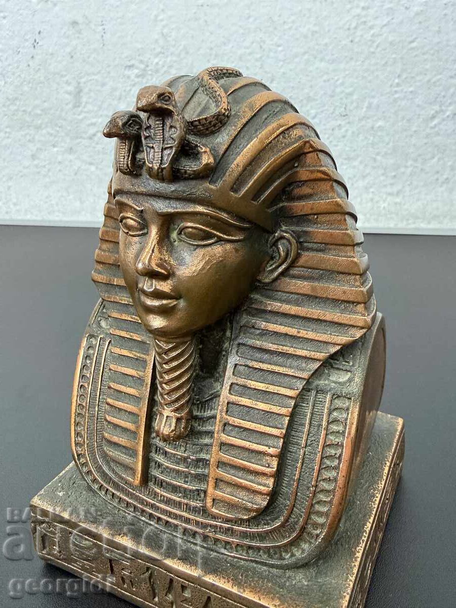 Masca / bust egiptean din cupru al lui Tutankhamon. Nr. 8049 - 7