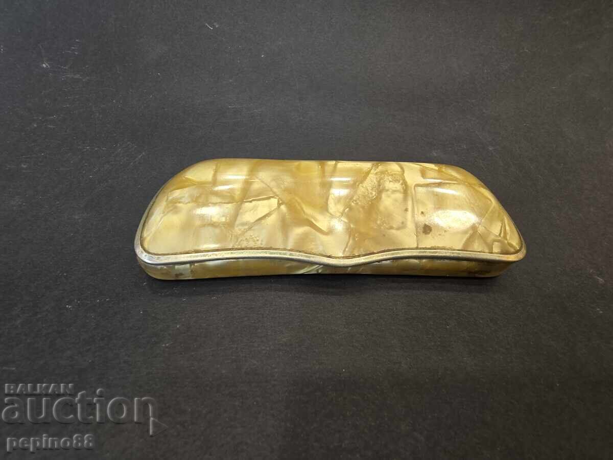 Star bakeliten kalŭf za ochila ot 30-te godini s mramorna sharka - 6