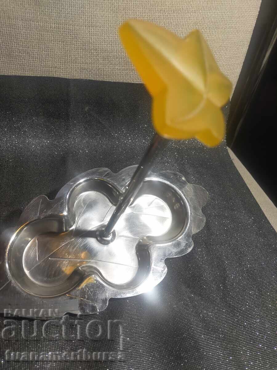 Diferite boluri și frunze galbene - 5