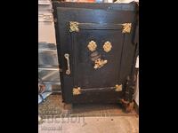 Австрийски античен сейф