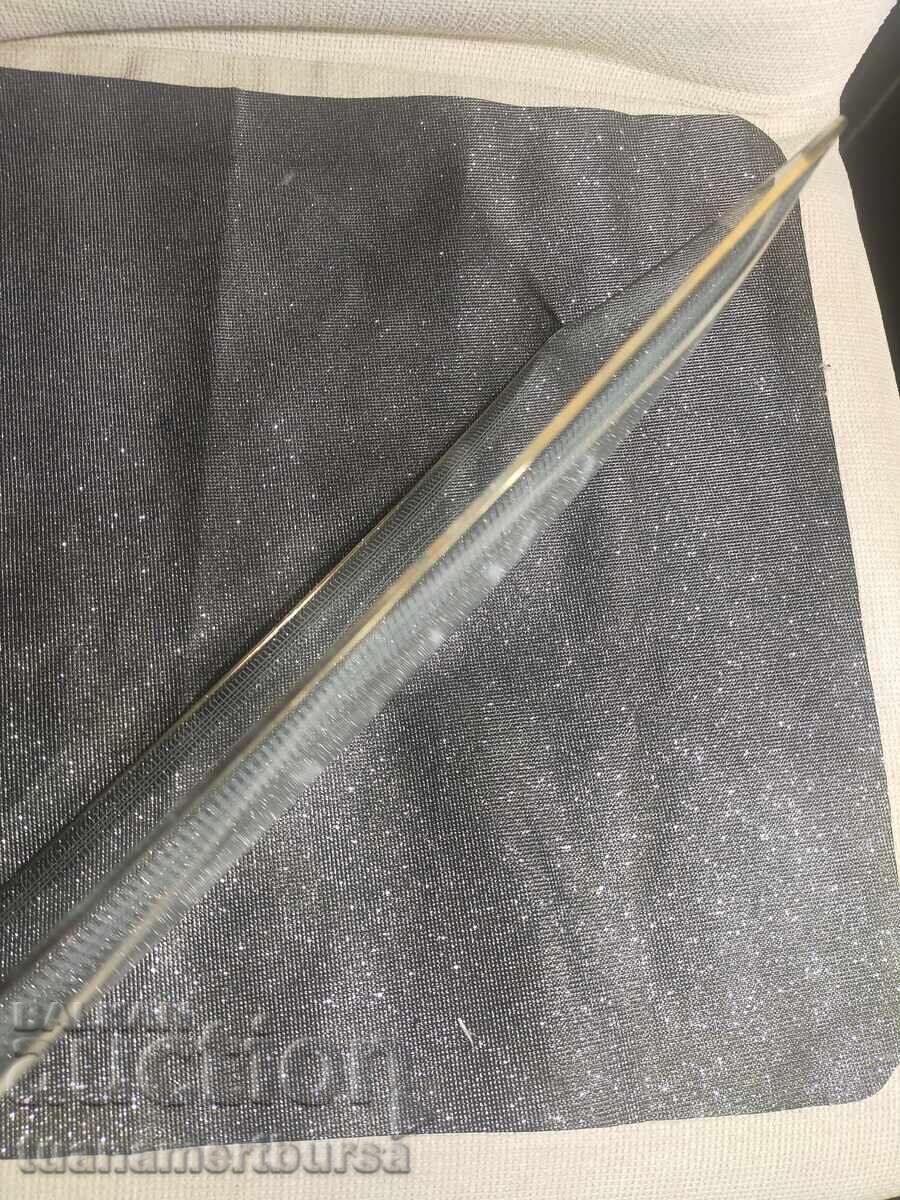 Licitație Farfurie de servire foarte subțire și ovală