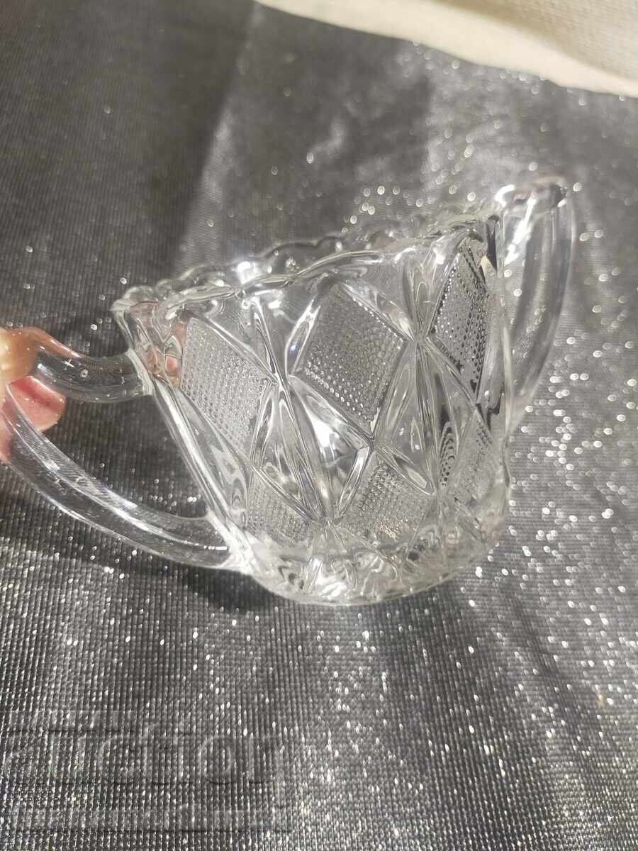 Cană cu două mânere - 5