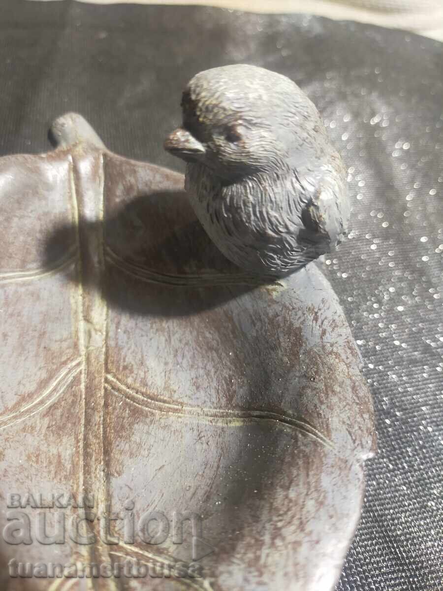 Livrarea cadă cu pasăre