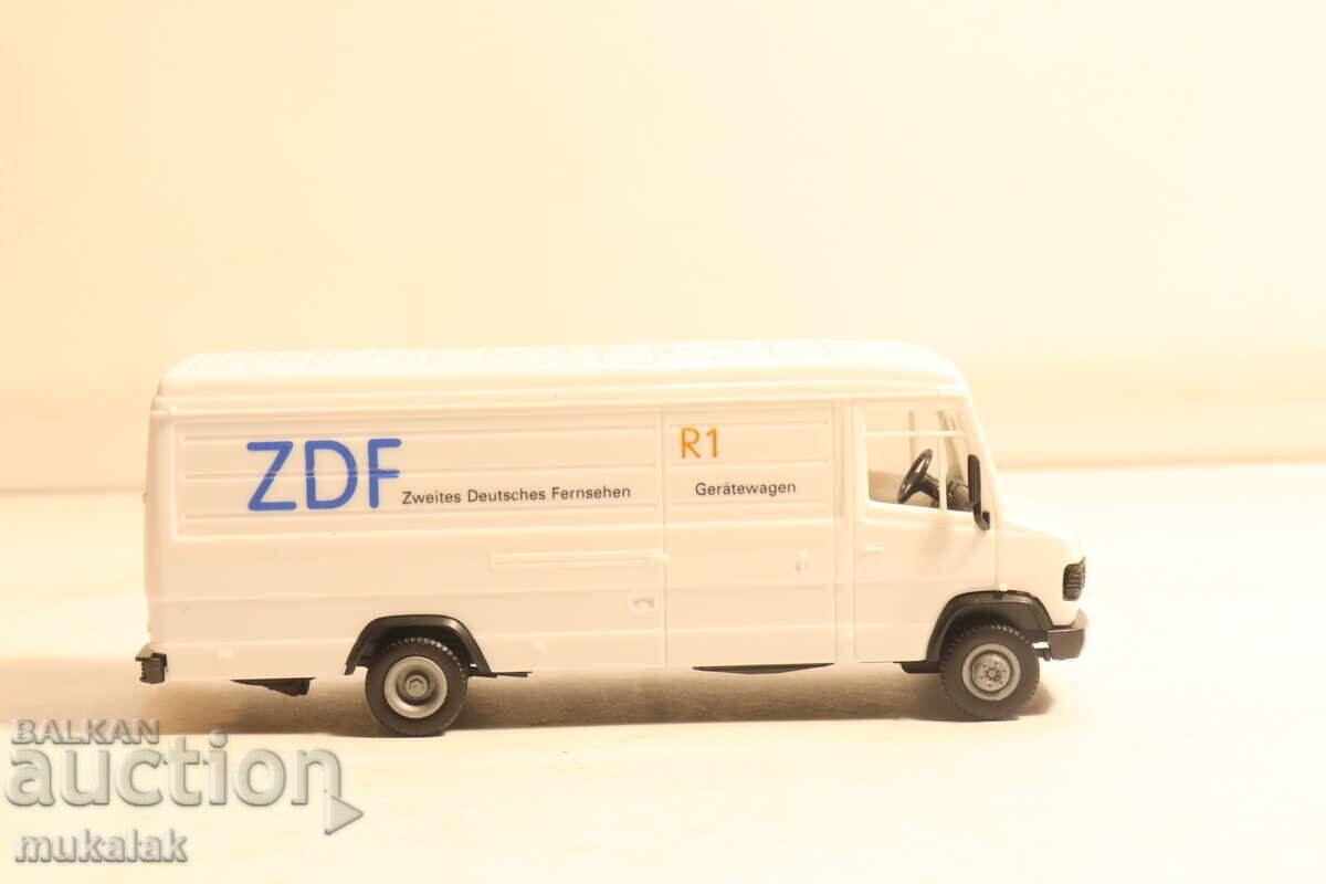 HERPA H0 MERCEDES BENZ 609 709 711 811 MODEL CAR - 5 HERPA H0 MERCEDES BENZ 609 709 711 811 MODEL CAR - 5