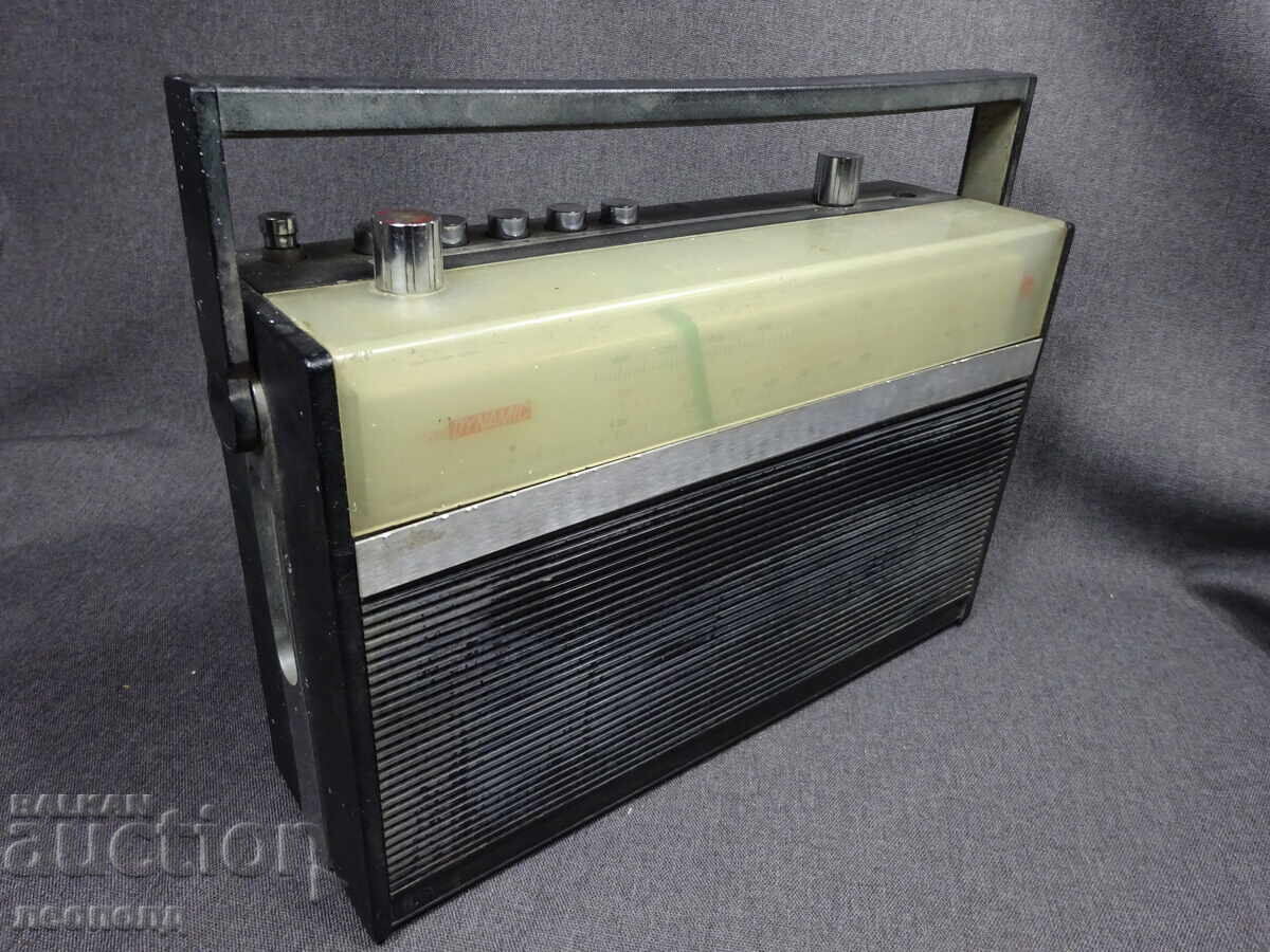 Auction BZC STAR RETRO TRANSISTOR RADIO RFT STERN DYNAMIC Auction BZC STAR RETRO TRANSISTOR RADIO RFT STERN DYNAMIC