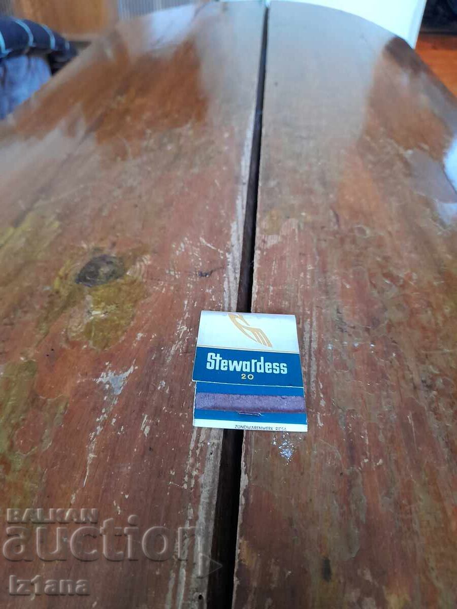 Star Match Stewardess, Stewardess