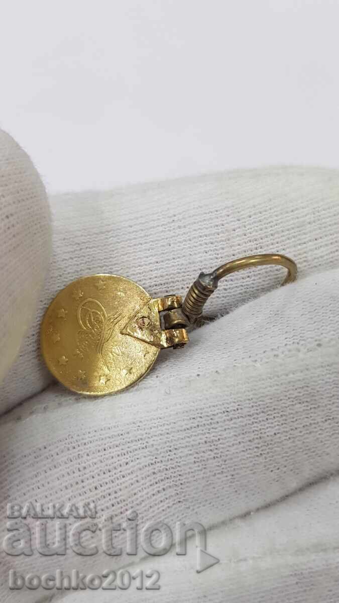 Livrarea Cercel din argint, placat cu aur, în stil Renaștere, cu monedă