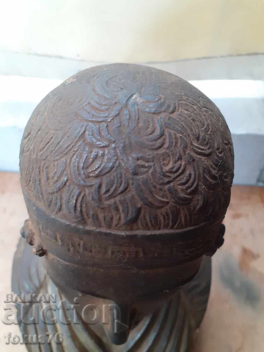 Licitație Bust vechi din ipsos patinat al Călărețului din Delhi - replică Licitație Bust vechi din ipsos patinat al Călărețului din Delhi - replică