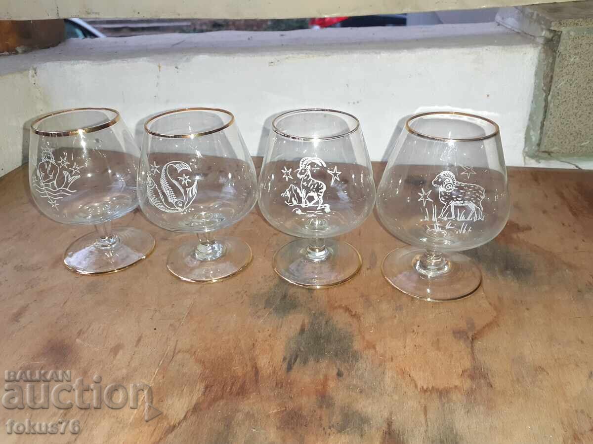 Superbe pahare mici de cristal pentru țuică gravate cu zodii - 5