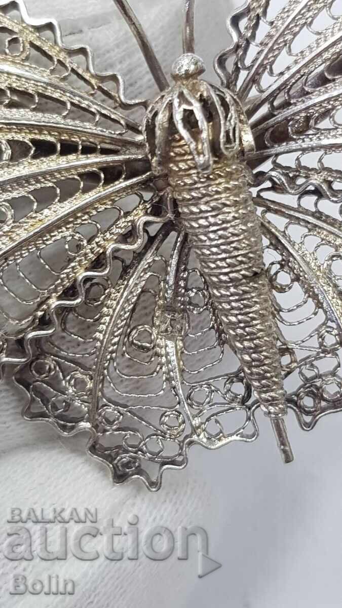 Аукцион Красива сребърна брошка "Пеперуда" - филигран - 20 - век Аукцион Красива сребърна брошка "Пеперуда" - филигран - 20 - век