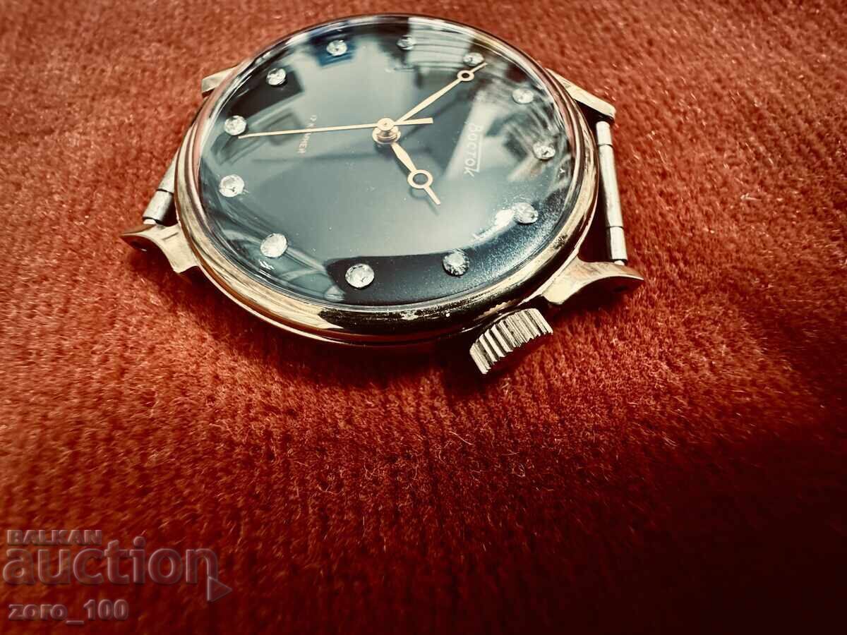 Рядък Нов часовник Восток, с полускъпоценни камъни с цена € 99.00 | 193.63 лв.