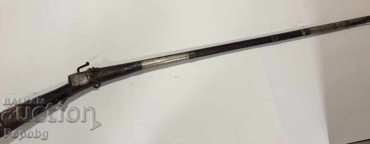 Pușcă veche cu fitil