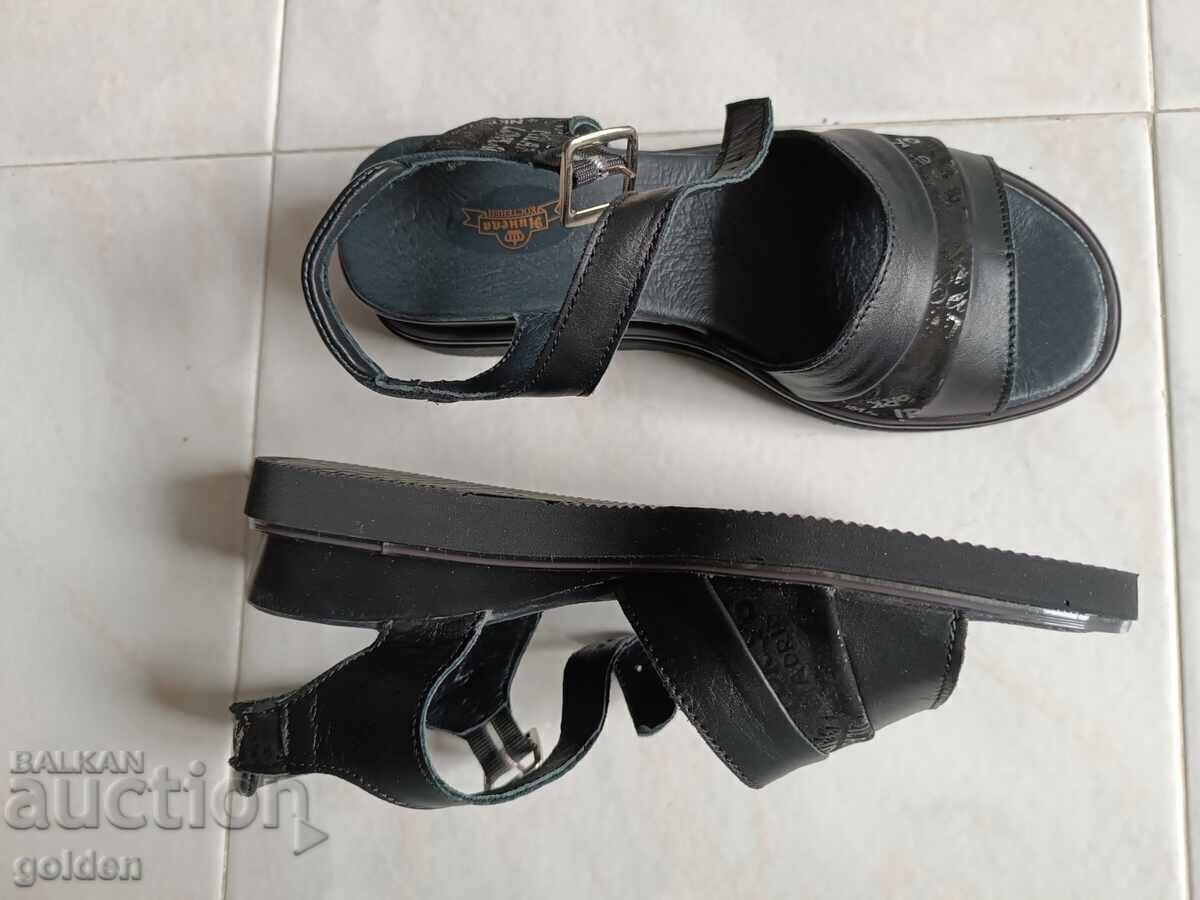 Auction  Women's sandals #36