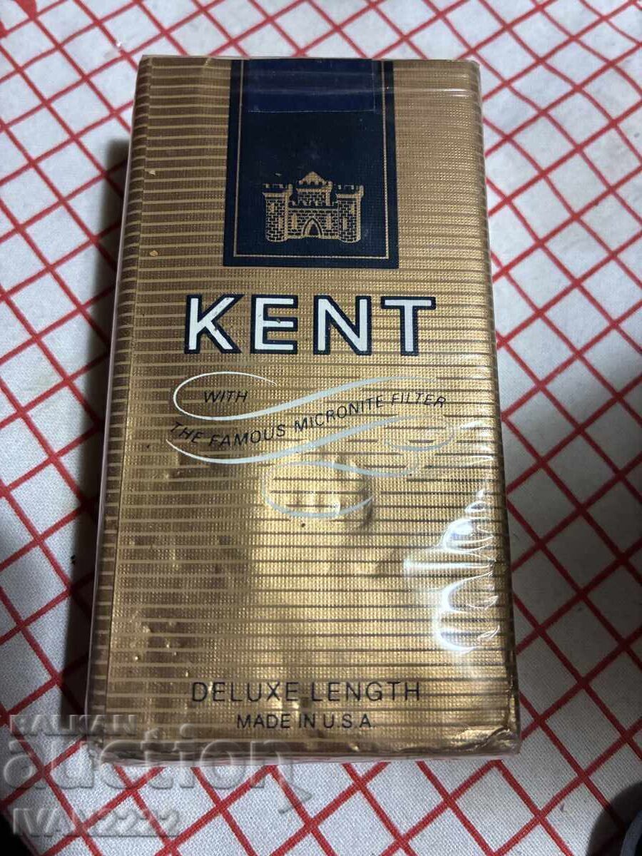 Vând pachet de țigări Kent
