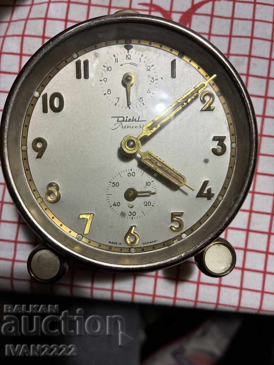 Аукцион Продавам стар немски часовник