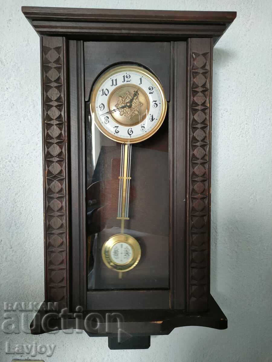 Επιτοίχιο ρολόι με εκκρεμές (νέο ρετρό στυλ) Β.Ζ.Γ με τιμή € 18.00 | 35.20 BGN Επιτοίχιο ρολόι με εκκρεμές (νέο ρετρό στυλ) Β.Ζ.Γ με τιμή € 18.00 | 35.20 BGN