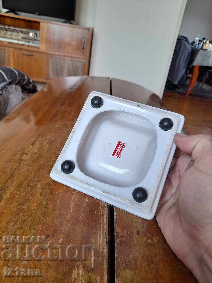 Παράδοση Στάρ τασάκι Silk Cut Παράδοση Στάρ τασάκι Silk Cut