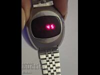 Лед часовник